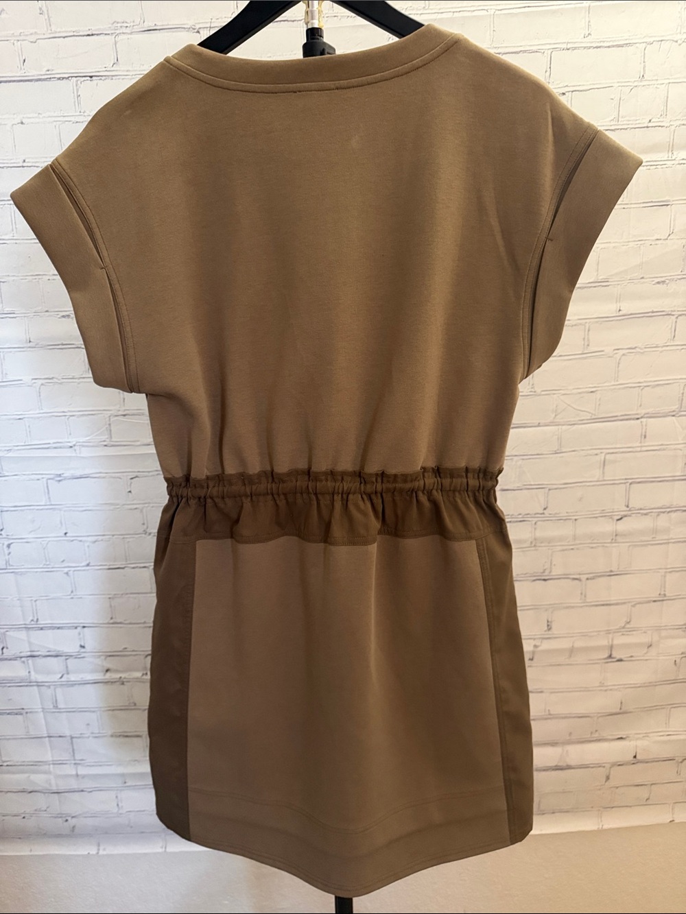 JODIFL Two-Tone Drawstring Waist Short Sleeve mini in Camel and Dark brown.Small - Picture 6 of 6